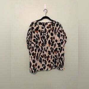 Shein Curve Print Blouse Size 4XL